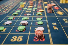 Sportsbook odds board showing basketball and boxing markets